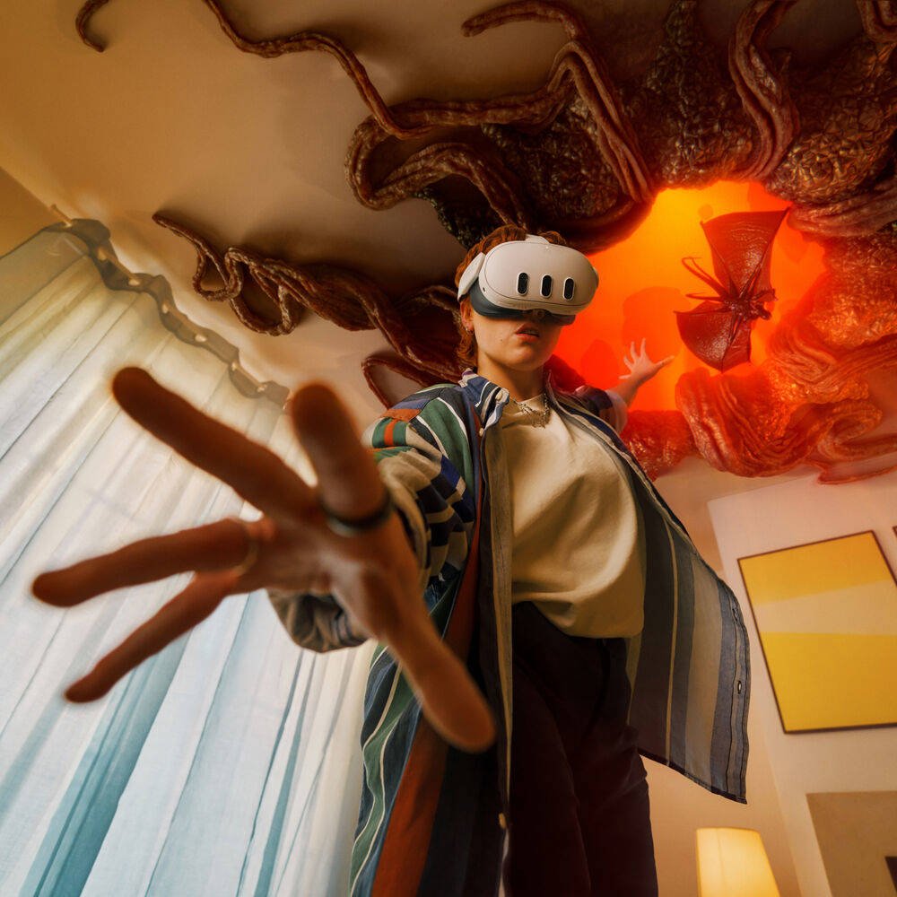 Specifications for Meta Quest 3 Advanced VR Headset, 2064x2208 Resolution Per Eye, 512GB Storage, Ring-Free Touch Plus Controllers, Adjustable Strap,TruTouch Haptic Feedback, 3D Spatial Audio, White | 899-00583-01 General Brand Meta