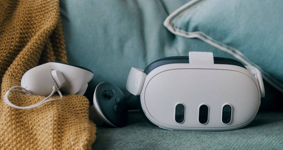 Specifications for Meta Quest 3 Advanced VR Headset, 2064x2208 Resolution Per Eye, 512GB Storage, Ring-Free Touch Plus Controllers, Adjustable Strap,TruTouch Haptic Feedback, 3D Spatial Audio, White | 899-00583-01 General Brand Meta